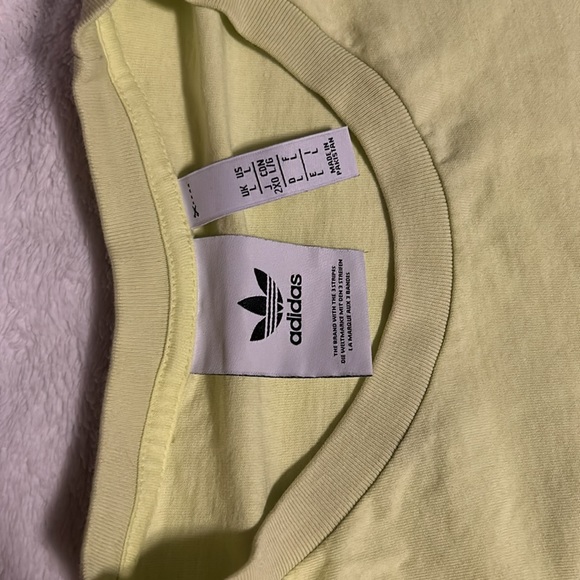 Men’s Adidas T-Shirt. Neon yellow/green. - Picture 2 of 4